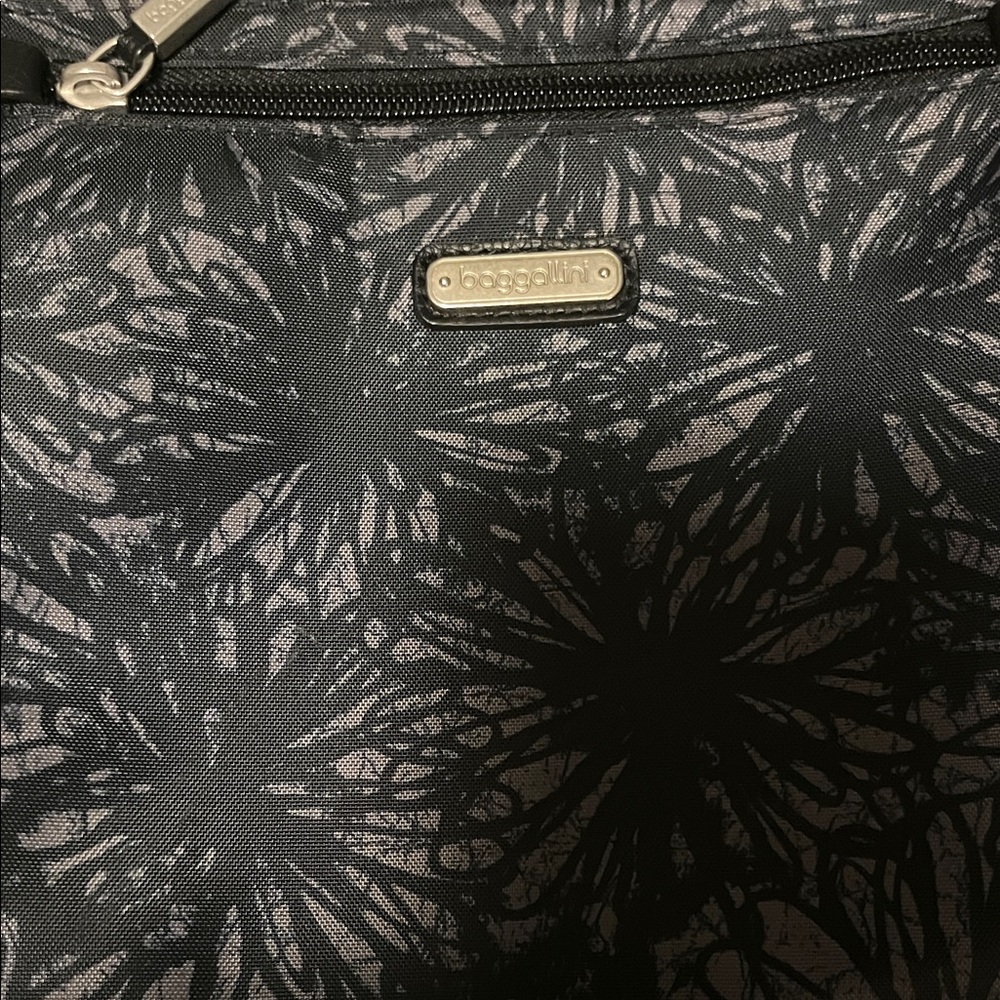 Baggalini GO BAG - No Wristlet - Picture 2 of 4